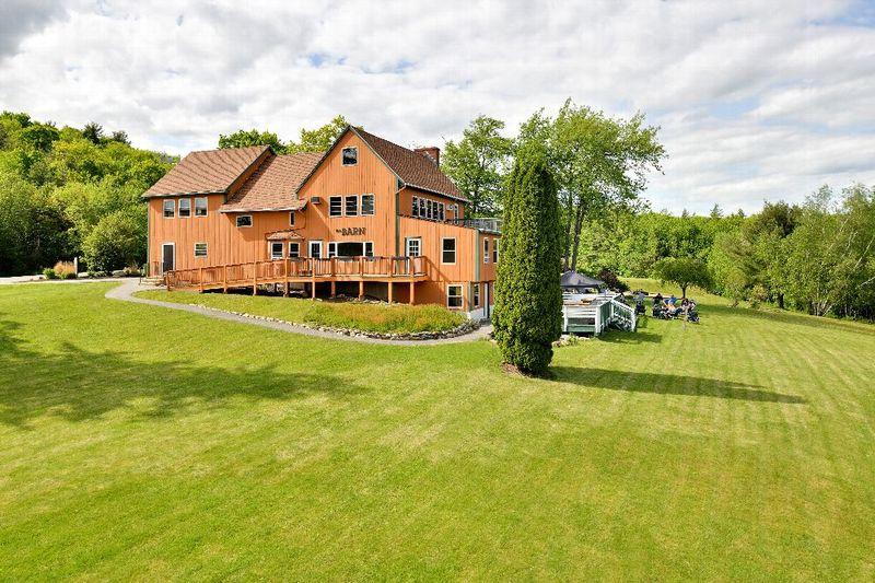 Spring Hill Recovery Center Front Lawn