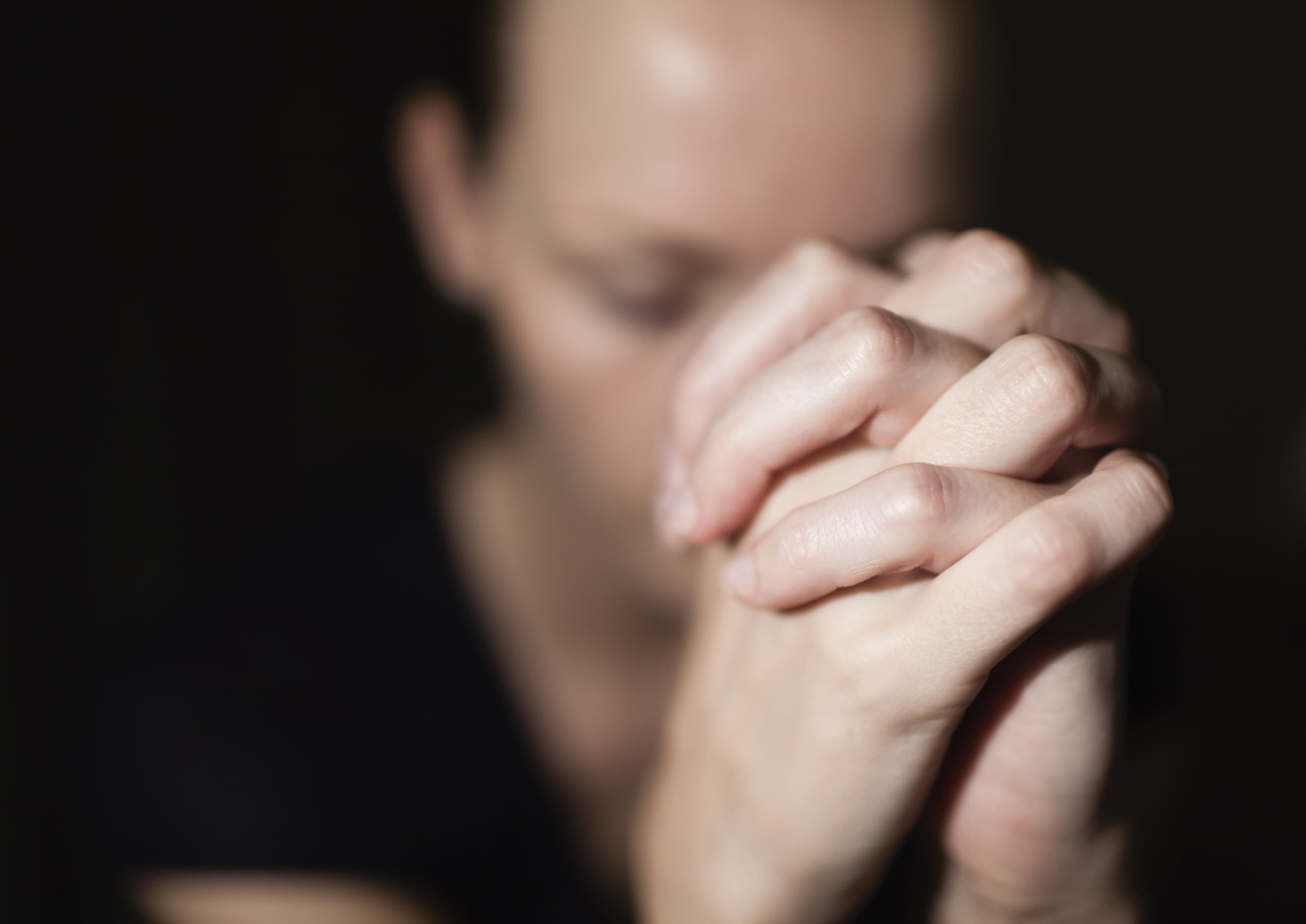 woman praying